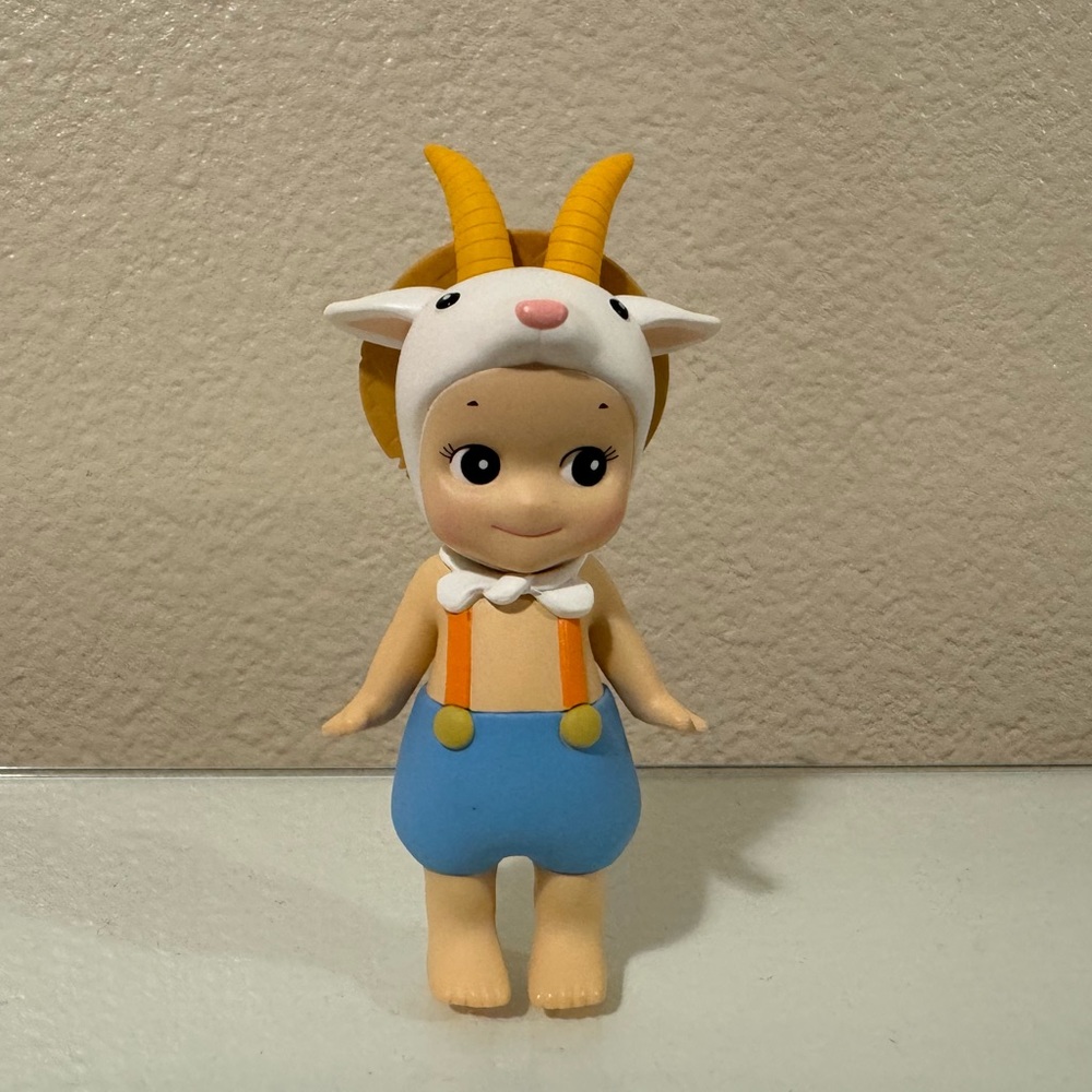 Sonny Angel - H Family (Goat)